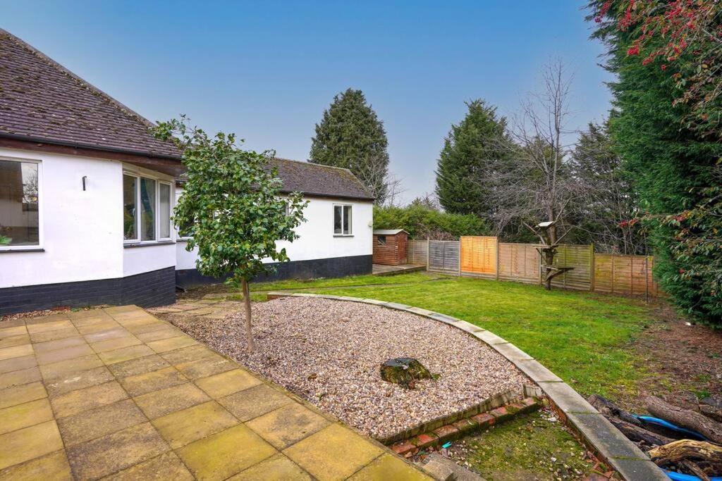 Orchard - Sleeps 10 - Close To Town Centre - Free Parking, Pool Table, Fast Wi-fi And Smart Tv With Netflix By Yoko Holiday home *