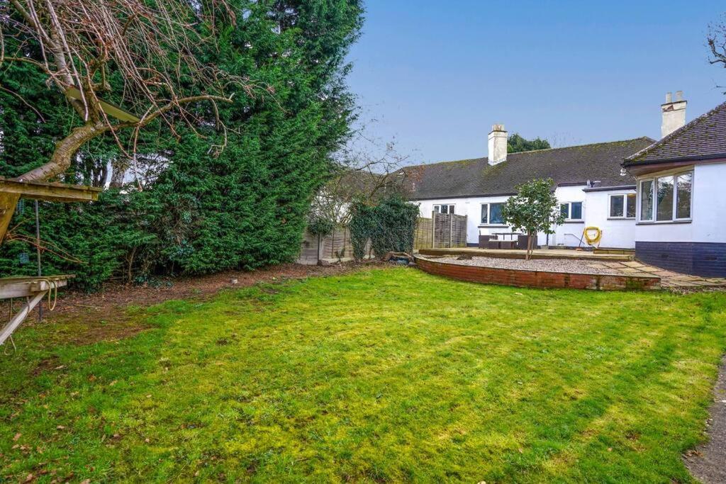 Orchard - Sleeps 10 - Close To Town Centre - Free Parking, Pool Table, Fast Wi-fi And Smart Tv With Netflix By Yoko * Northampton